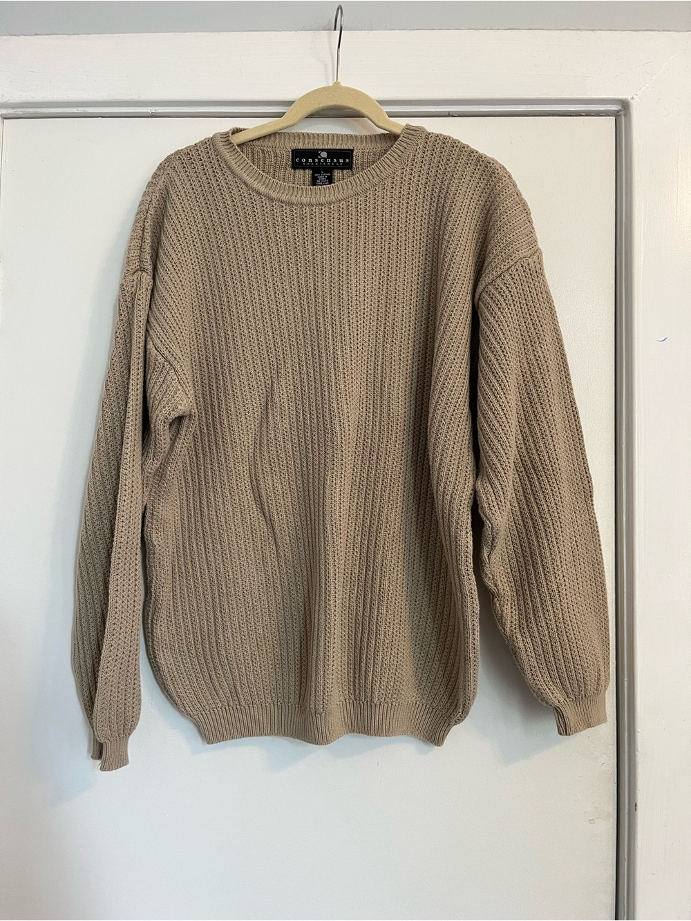 Consensus Sportswear Men's Crewneck knit Sweater tan men’s size large cotton